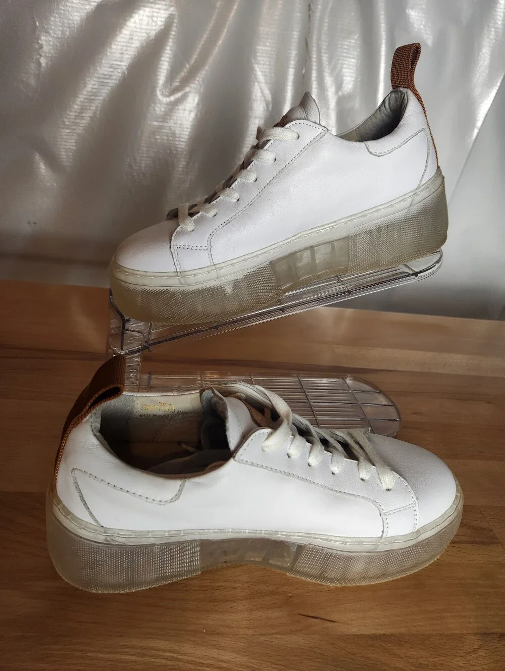 42 Gold Glee White Leather Platform Sneakers Women 7 Chunky Clear Soles Casual - Picture 1 of 11